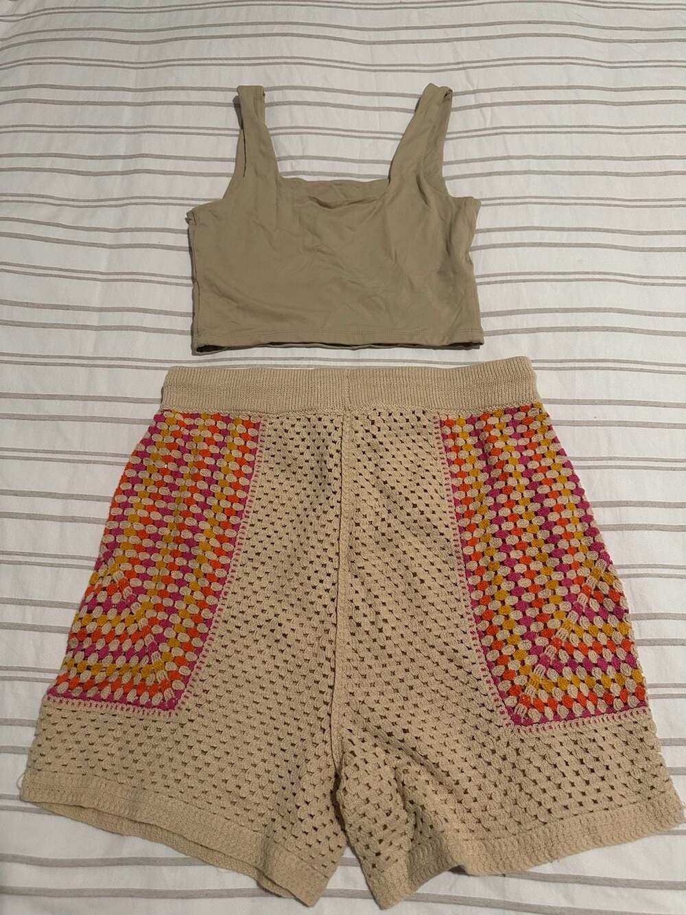 House of Harlow Women's Top & Shorts Medium - Picture 6 of 8